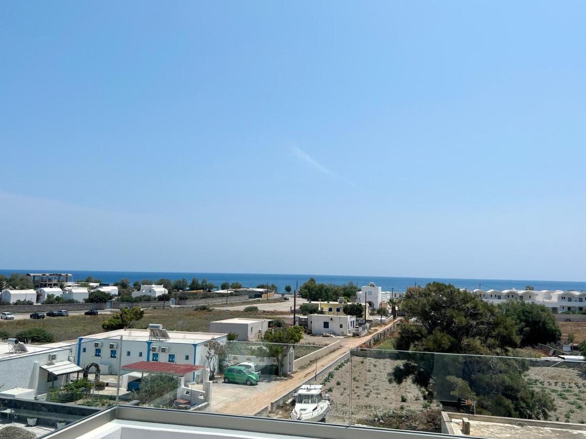 White Lily Suites & Lofts - Adults Only 16 Plus Perivolos  Exterior photo