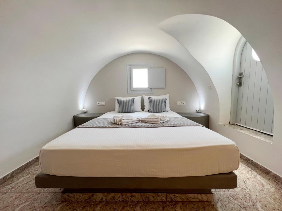 White Lily Suites & Lofts - Adults Only 16 Plus Perivolos  Exterior photo